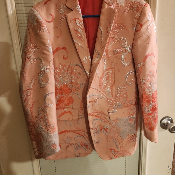24 Unique Blazer satin with silver detailing p2p 18 - Picture 2 of 7